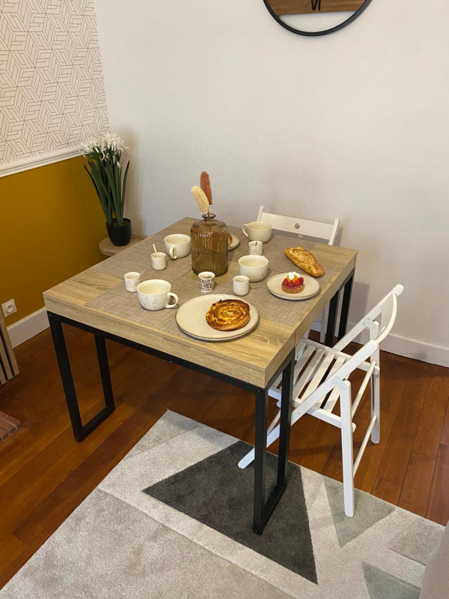 Le Cocon De La Tour -Vip-Compiegne-Hyper Centre Apartment ภายนอก รูปภาพ